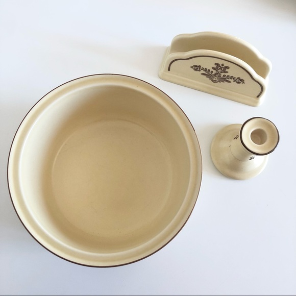 Pfaltzgraff Vintage Village Brown Beige Casserole Dish Napkin & Candle Holder - Picture 2 of 9